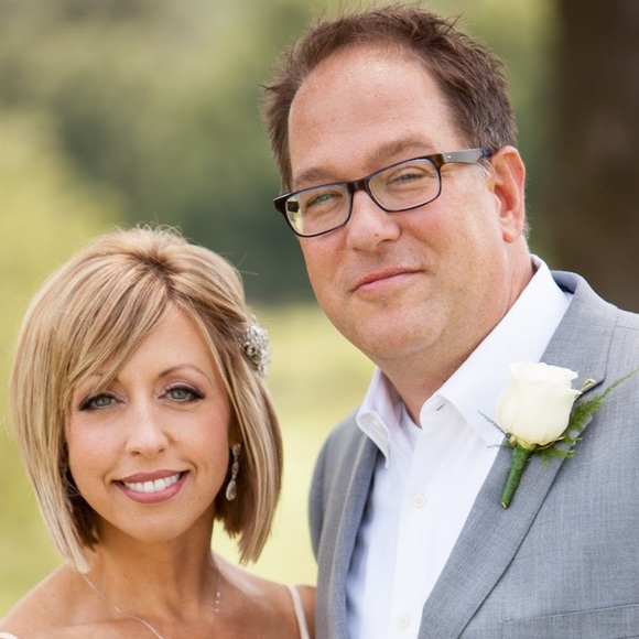 Profile Picture of Jeff & misty Bosse (@jeffmistybosse) on Poshmark