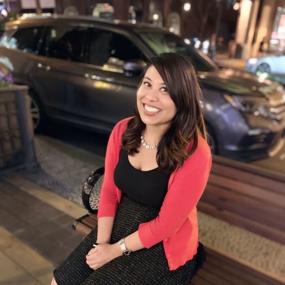 Profile Picture of Trusha Shah (@trushashah92) on Poshmark