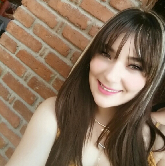 Profile Picture of Goreti Lara (@goretyprincess) on Poshmark