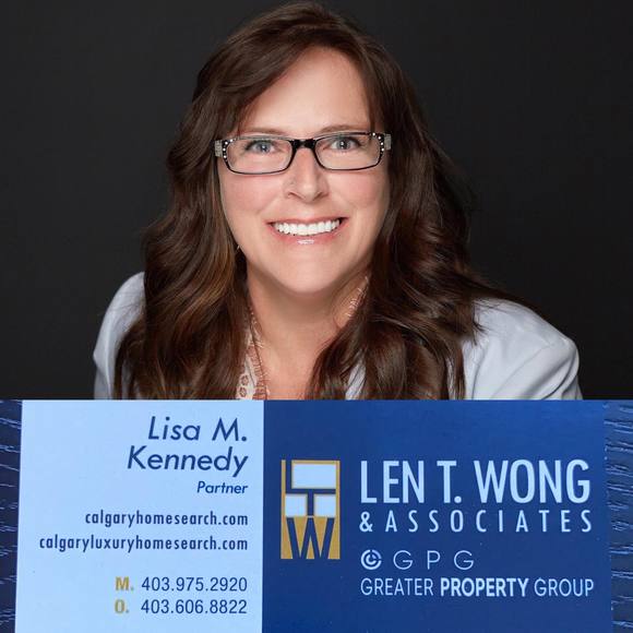 Profile Picture of Lisa Kennedy (@lpaskuski) on Poshmark