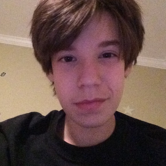 Profile Picture of Aaron Rudman (@aaronr12234) on Poshmark