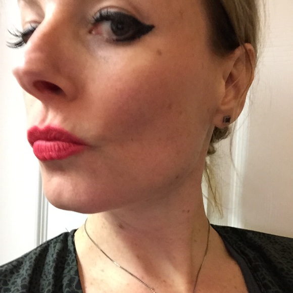 Profile Picture of Ericka Flanders (@rialtoextra) on Poshmark