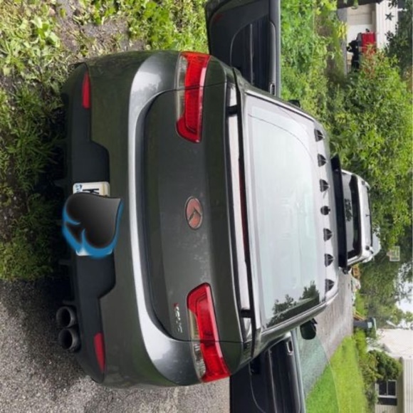 Profile Picture of Alejandro Iglesias (@alejandroigl147) on Poshmark