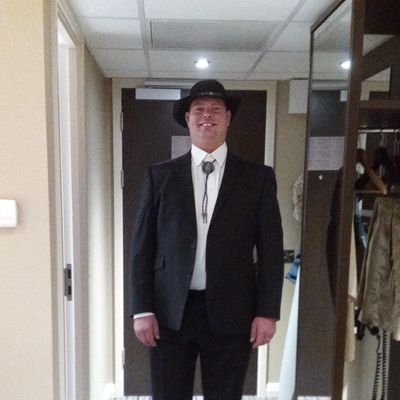 Profile Picture of Colin Barrow (@ColinBarrow13) on Twitter