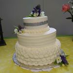 Profile Picture of Dawn closson (@cakes_downeast) on Instagram