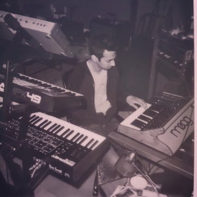 Profile Picture of Andrew Pacheco (@apachecomusic) on Twitter