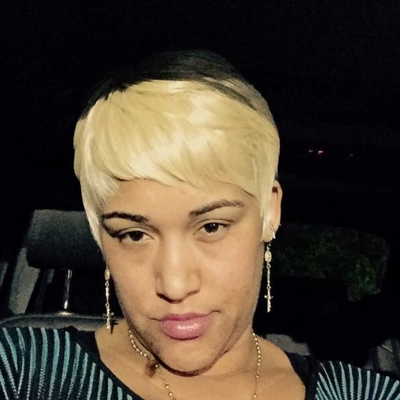 Profile Picture of Edeltraud Coleman (@edeltraud1980) on Poshmark