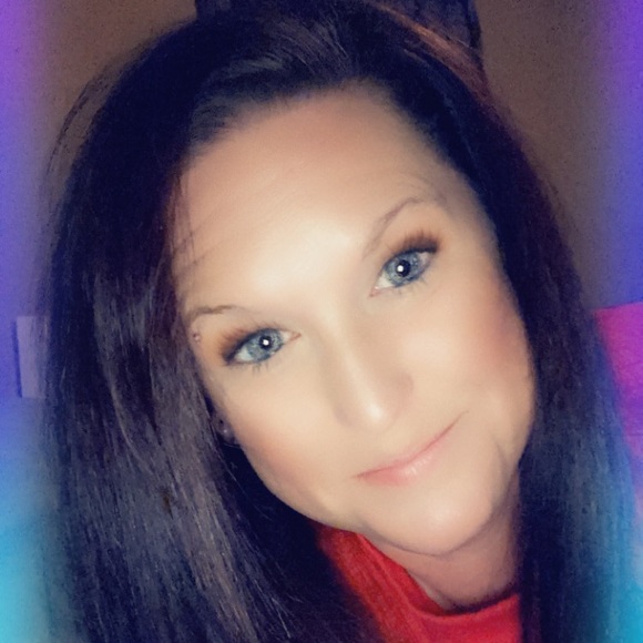 Profile Picture of Tasha Caffee (@tasha41caffee) on Poshmark
