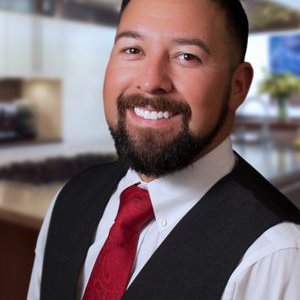 Profile Picture of Phillip Estrada (@estrada_philip) on Twitter