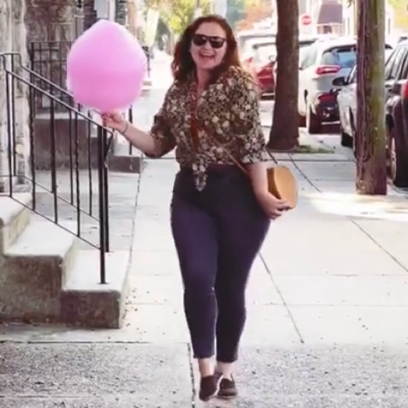 Jade Wagner - Poshmark Profile Picture of Jade Wagner (@itsjade_notjane) on Poshmark