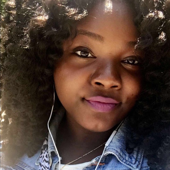 Profile Picture of Diamond Reid (@sidityblue) on Poshmark