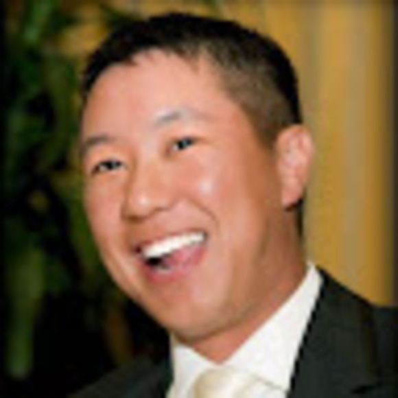 Profile Picture of Kevin Lyew (@kevinlyew) on Poshmark