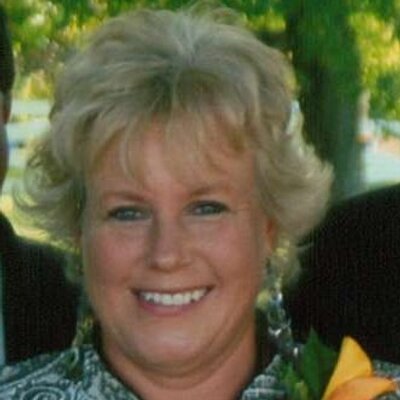 Profile Picture of Cindy Floeter (@CindyFarmer) on Twitter