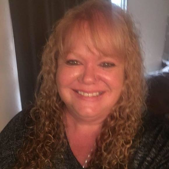 Profile Picture of Amy Cantwell (@amycantwell) on Poshmark