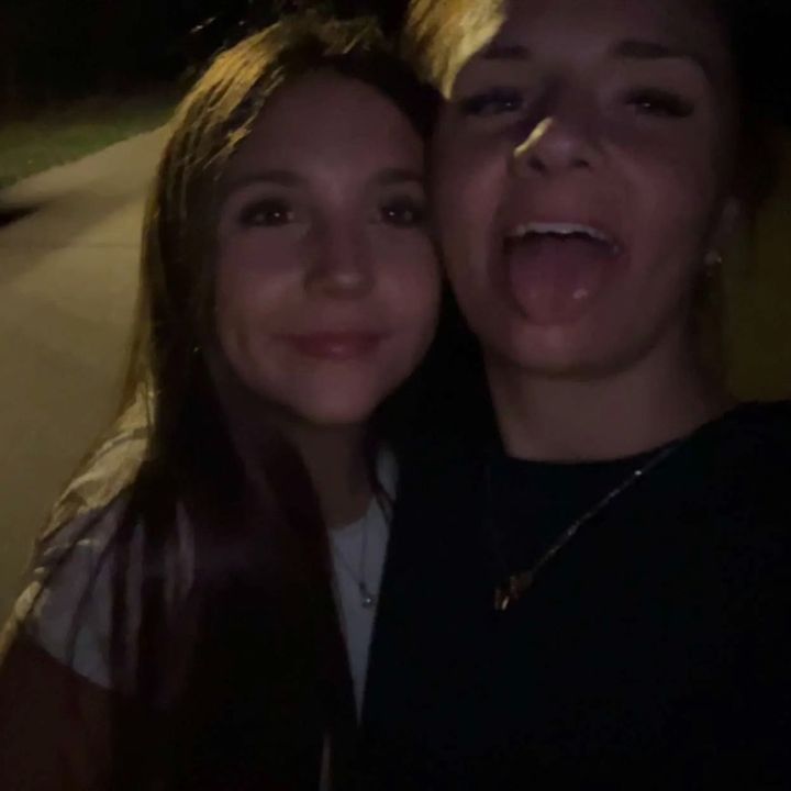 Profile Picture of daniellegubash (@danielle.gubash) on Tiktok