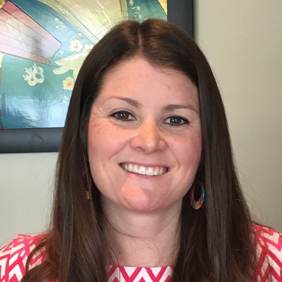 Profile Picture of Katie Moscetti (@ktmoscetti) on Poshmark