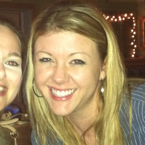 Profile Picture of Sarah Pander (@spander) on Poshmark