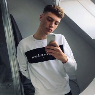 Profile Picture of Luke Wardle (@Lukewardle16) on Facebook