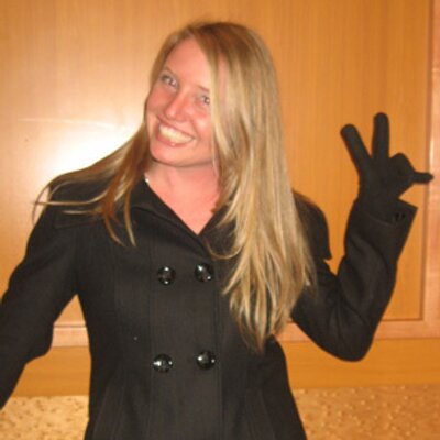 Profile Picture of Elizabeth Andrews (@BessUF) on Twitter
