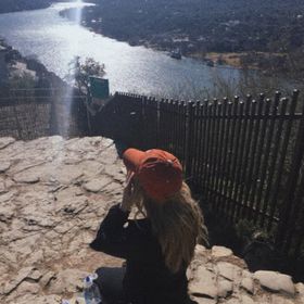Profile Picture of Hailey O'Brian (@haileyobrian) on Pinterest