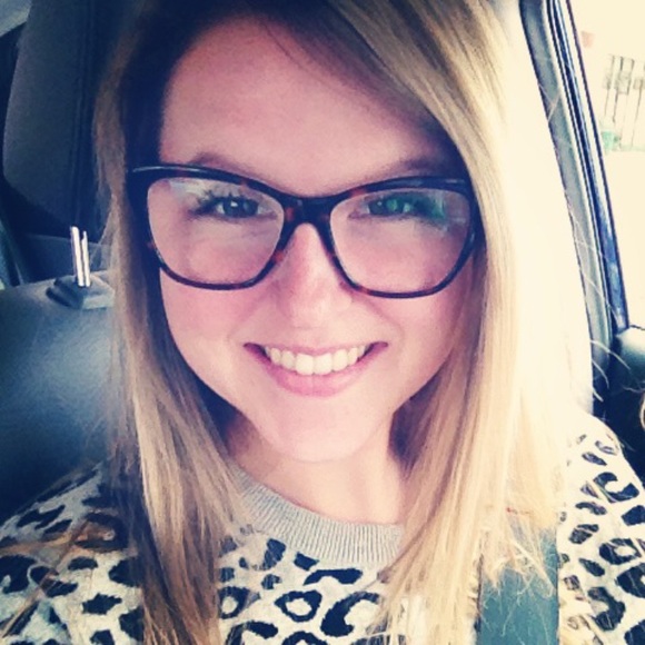 Profile Picture of Brianna Murasso (@briannamurasso) on Poshmark