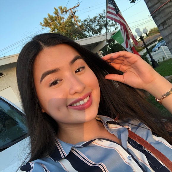 Profile Picture of Icess Franco (@icessf) on Poshmark