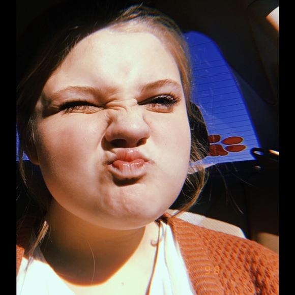 Profile Picture of Mckenzie Floyd (@mckenzie4721) on Poshmark