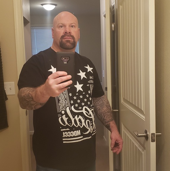 Profile Picture of Nick Boyd (@nickboyd958) on Poshmark