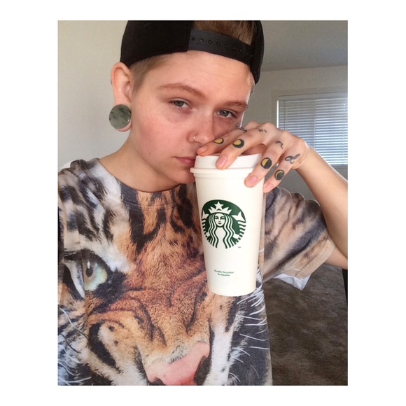 Profile Picture of Tyler Estep (@tylerestep) on Poshmark