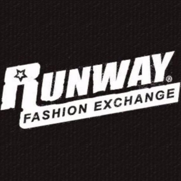 Profile Picture of Runway fashion exchange Boise (@runwayboise) on Poshmark