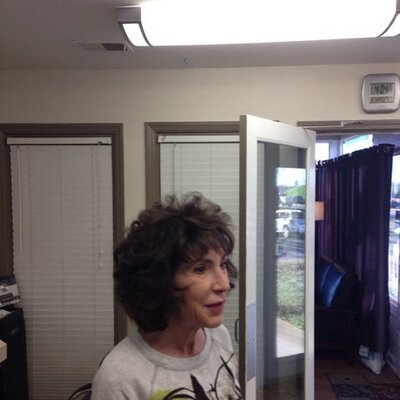 Profile Picture of Cindy Pragacz Keith (@laser88) on Twitter