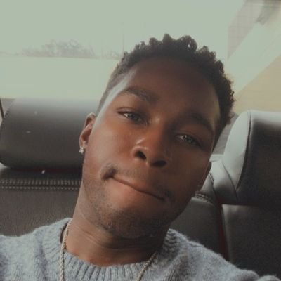 Profile Picture of JOSHUA_kYLER (@Sitting_OnWeird) on Twitter