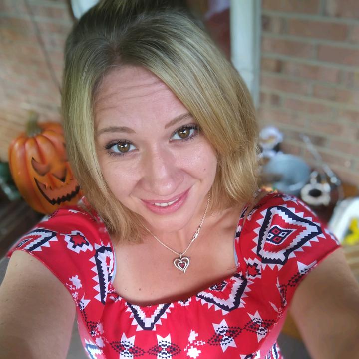 Profile Picture of Amy Dillard (@@amynicole1981) on Tiktok