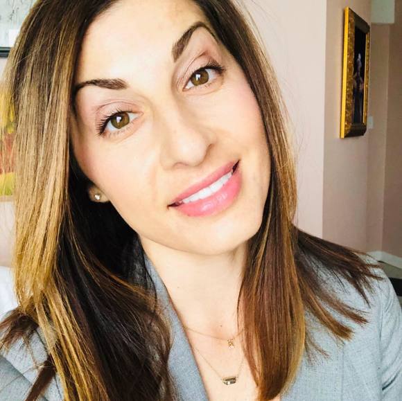 Profile Picture of Brandy Sansone (@sansoneb) on Poshmark