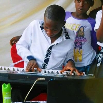 Profile Picture of Joel Vincente Joaquim Magaço (@JMagaco) on Twitter