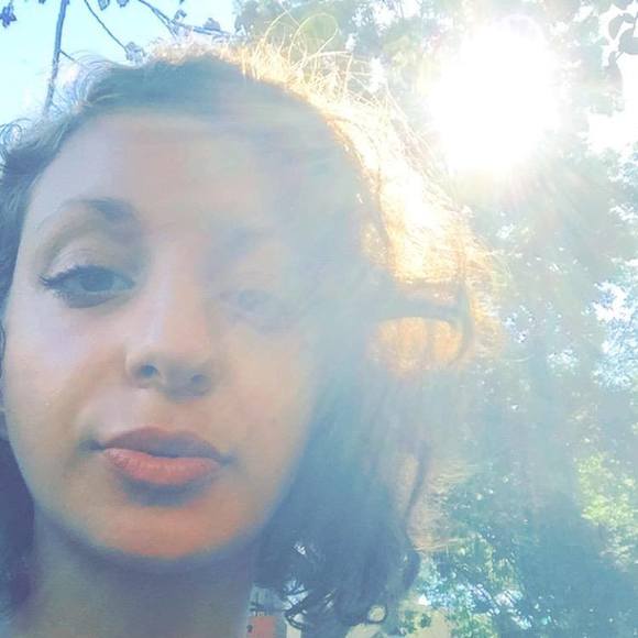 Profile Picture of Anastasia Andraos (@anabanana102) on Poshmark
