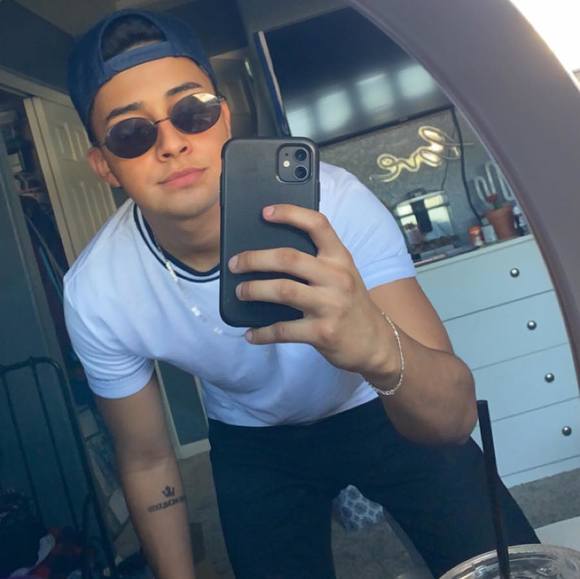 Profile Picture of Rogelio Ramirez (@rogelio_126) on Poshmark