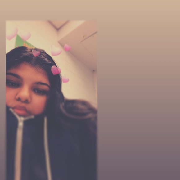 Sonia Reyna - Poshmark Profile Picture of Sonia Reyna (@slpsoniaaa) on Poshmark