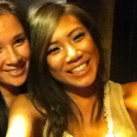 Profile Picture of Ariel Wu (@arielcwu) on Poshmark