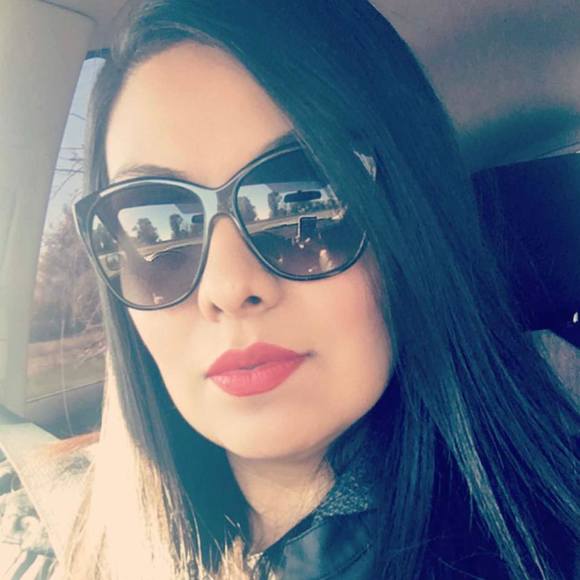 Profile Picture of Yesenia Ayala (@yessayala) on Poshmark