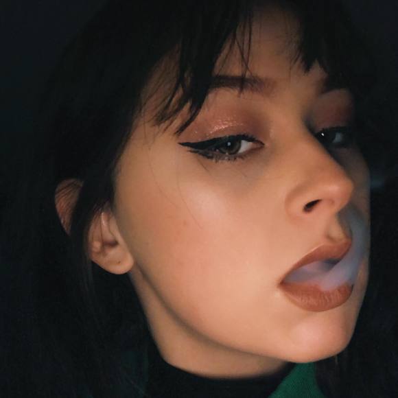 Profile Picture of Karlissa Leejane (@karlissaleejane) on Poshmark