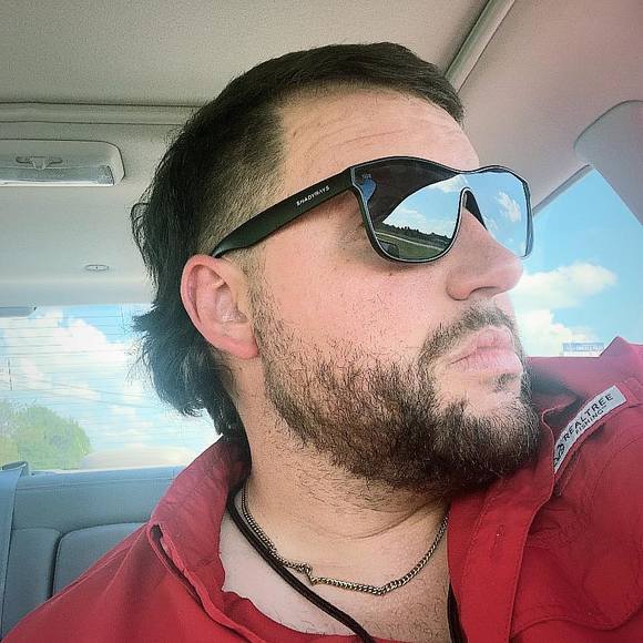 Profile Picture of Shannon Fitzpatrick (@sfitz64) on Poshmark
