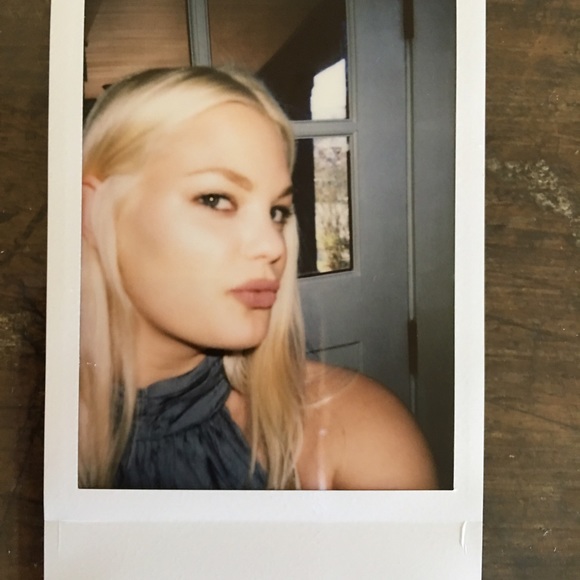 Profile Picture of Lauren Birner (@lbirner13) on Poshmark