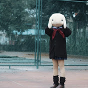 Profile Picture of Veronica Nguyen (@VeronicaNguyen21) on Youtube