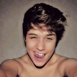 Profile Picture of Albert Mahone (@emily.emily.54390876) on Facebook