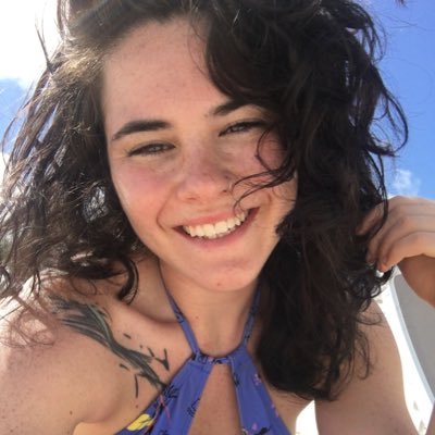 Profile Picture of Brittany Longo (@brittyyvee) on Twitter