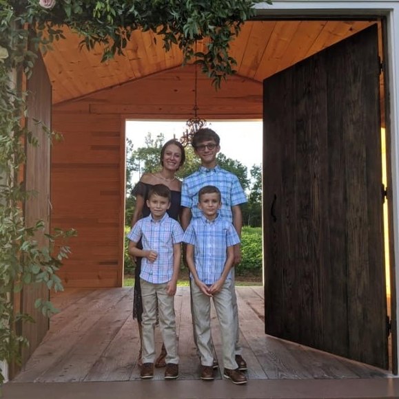 Profile Picture of Miriam Mcleod burlison (@justbecause_442) on Poshmark