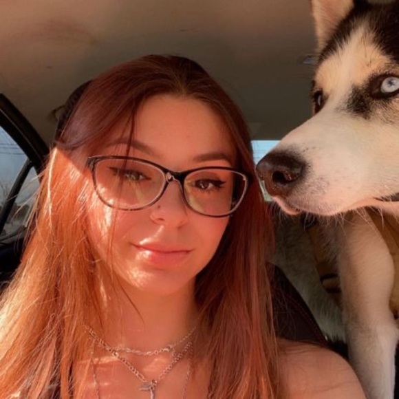Profile Picture of Madison Reese (@skylermatthwes) on Poshmark