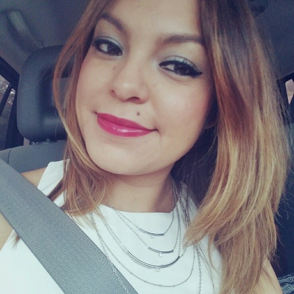 Profile Picture of Paulina Aguilar (@paulina_diaz) on Poshmark