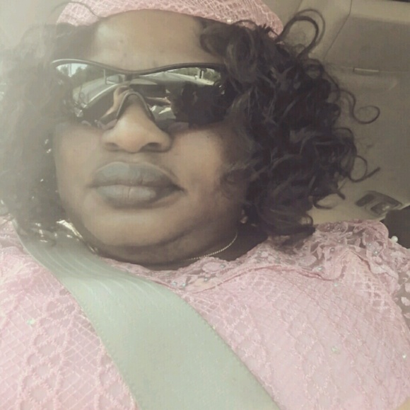 Profile Picture of Oluwatoyin Oladimeji (@graceoladimeji) on Poshmark